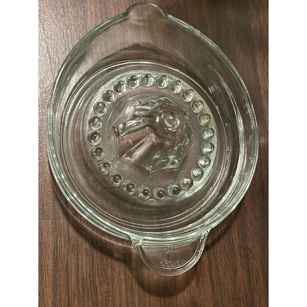 Vintage Clear‎ Glass Mexico TPC Citrus Juicer/Reamer w/spout ~LBDLK